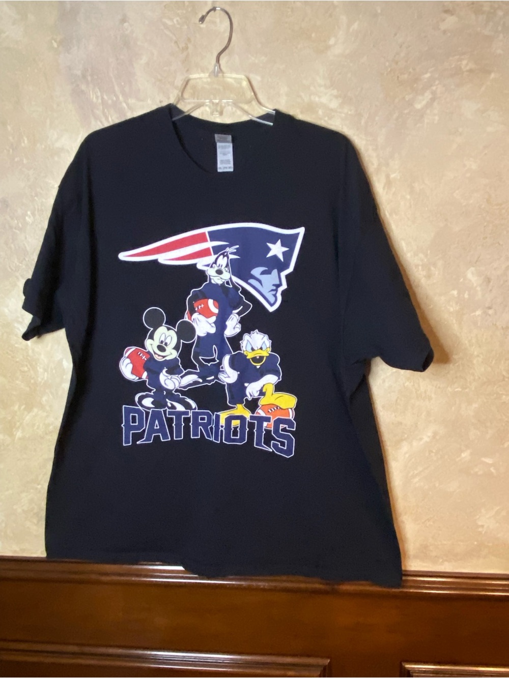 Patriots Mickey Mouse Goofy Donald Football Tee - Men’s 2XL - Black - NWOT